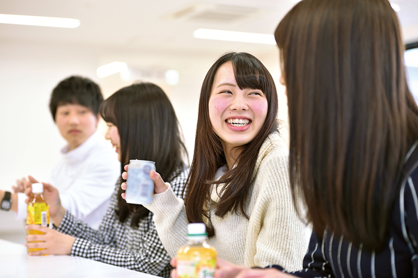 友達と楽しくお話